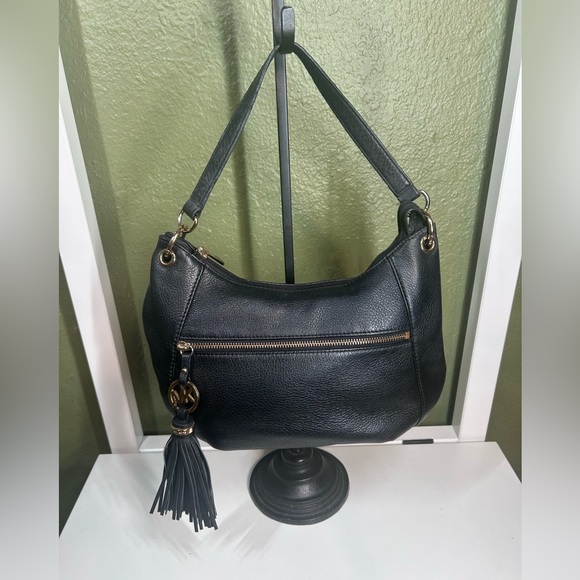 Michael Kors Black leather Tassel Hobo shoulder bag minimalist quiet luxury - Picture 1 of 5